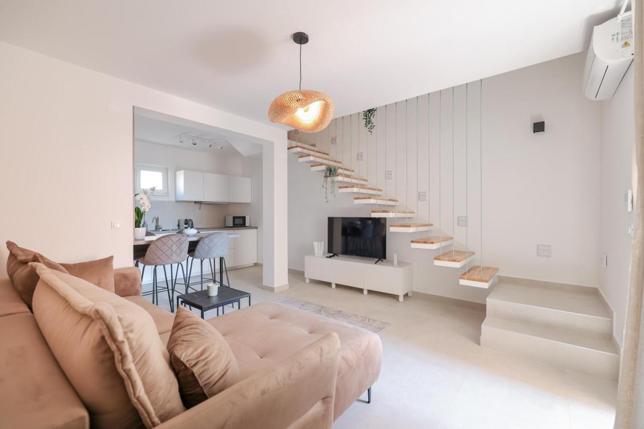 Apartments Mila Светі Филип-і-Яков Екстер'єр фото