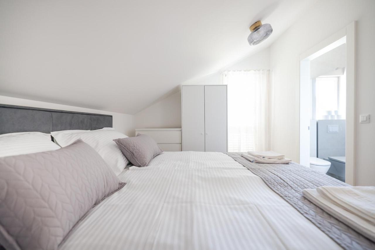 Apartments Mila Светі Филип-і-Яков Екстер'єр фото