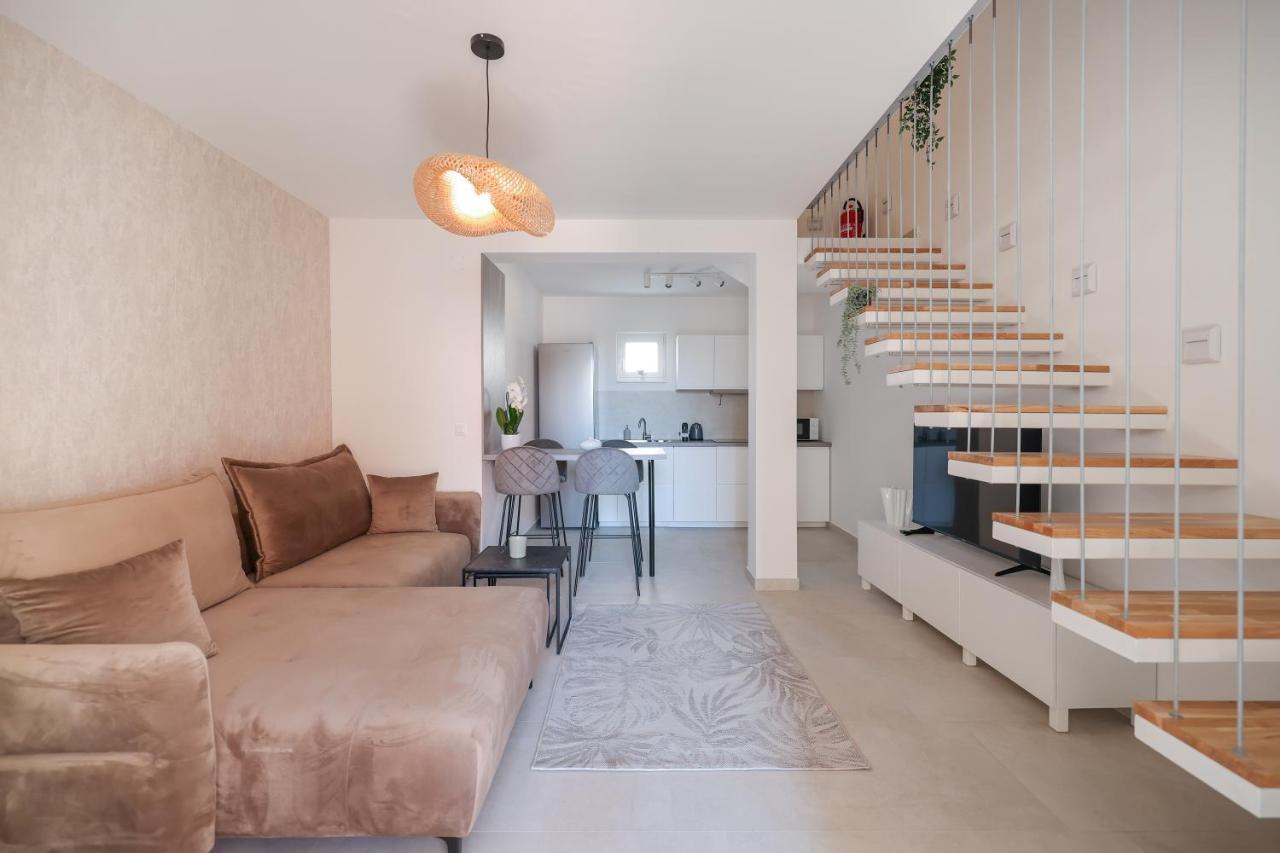 Apartments Mila Светі Филип-і-Яков Екстер'єр фото
