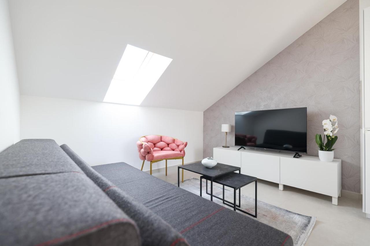 Apartments Mila Светі Филип-і-Яков Екстер'єр фото
