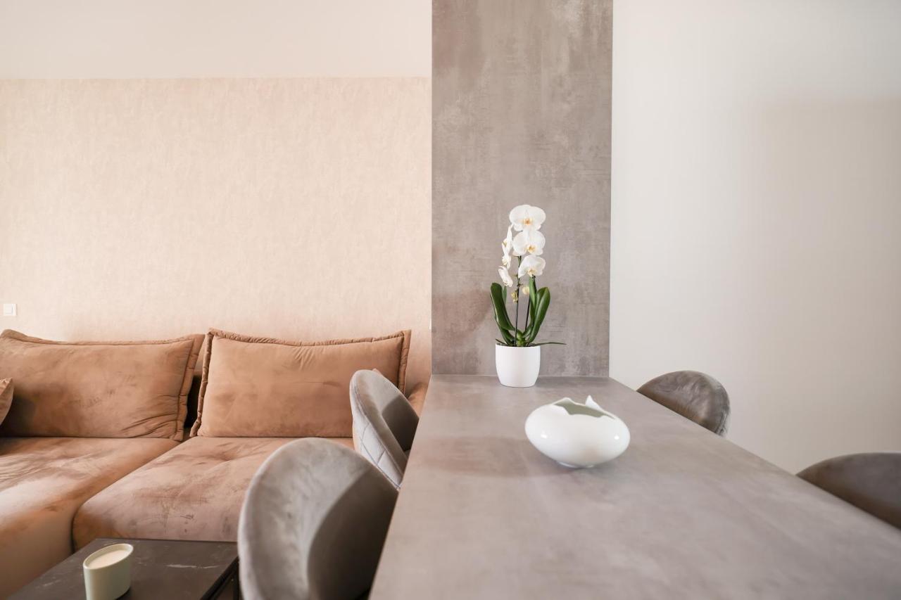 Apartments Mila Светі Филип-і-Яков Екстер'єр фото