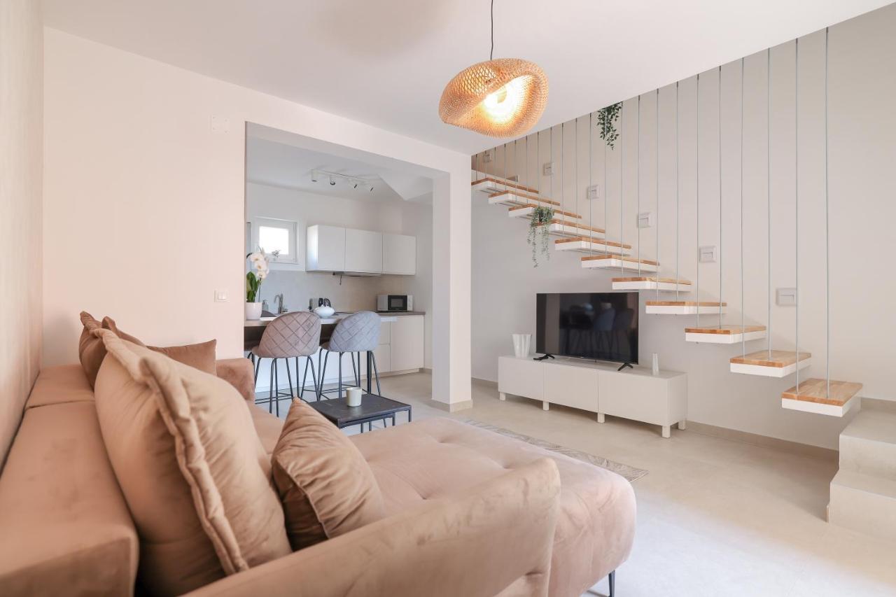 Apartments Mila Светі Филип-і-Яков Екстер'єр фото